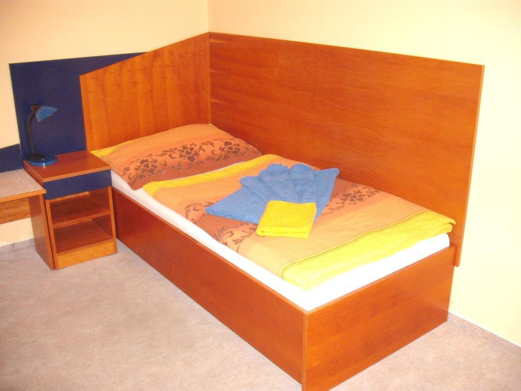 Hotel Forman Mladá Boleslav Chambre photo