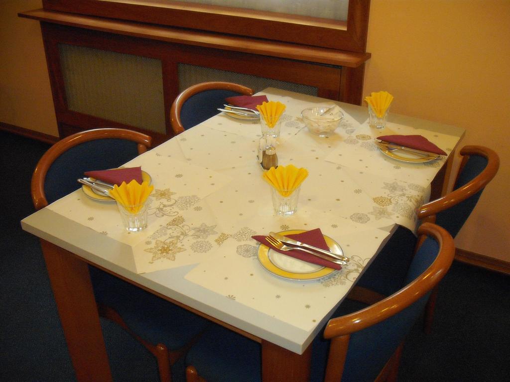 Hotel Forman Mladá Boleslav Extérieur photo